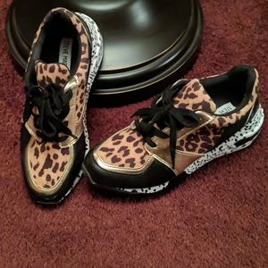Steve Madden sneakers